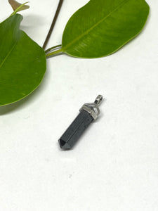 Hematite doublepoint pendant 