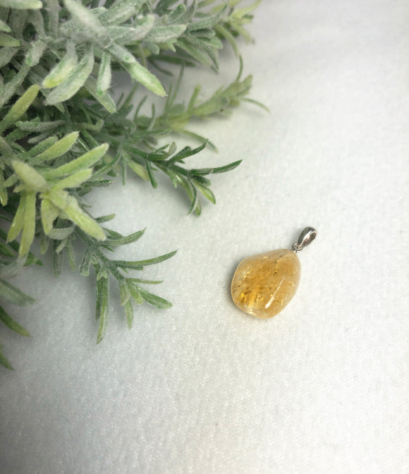 citrine tumble stone pendant